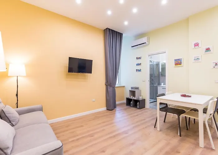 San Marcellino Cool And Central By Napoliapartments